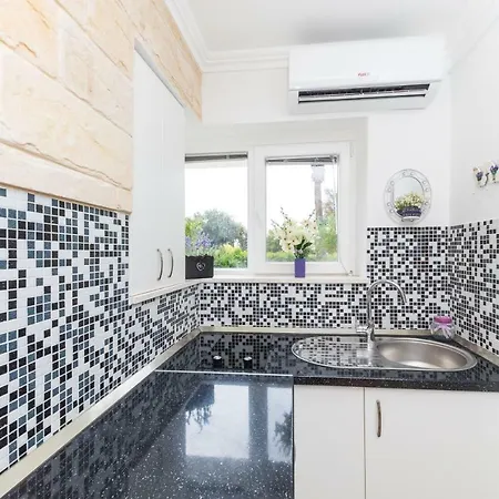 Lux Lana Apartman *