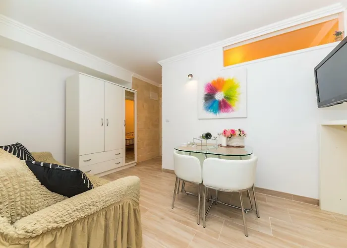 아파트 Lux Lana *